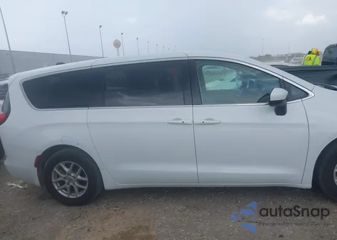 2023 Chrysler Voyager Lx z USA, uszkodzony, nr VIN 2C4RC1CG3PR525941